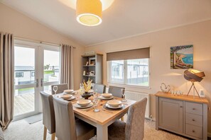 Dining - 2 Bed in Nefyn (oc-r34252) (Nefyn)