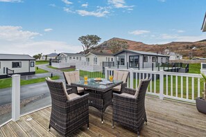 Outdoor dining - 2 Bed in Nefyn (oc-r34252) (Nefyn)
