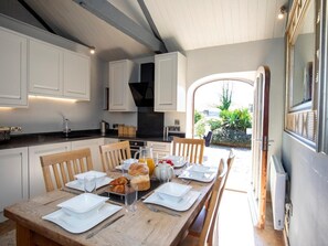 Dining - 4 Bed in Richmond (oc-82961) (Gilling West)