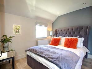 Travel cot, free WiFi, bed sheets - 1 Bed in Richmond (oc-82829) (Gilling West)