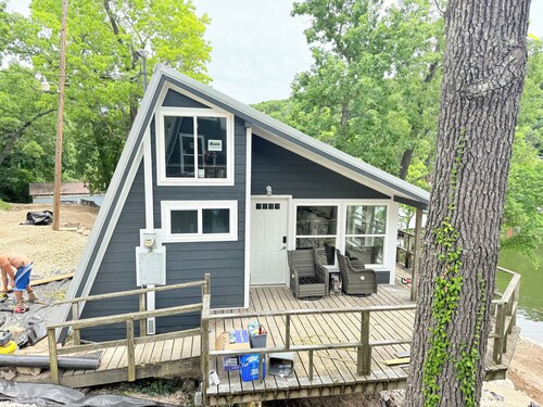Cozy A-Frame Cabin with Lake Views, Loft & Private Deck Sleeps 6