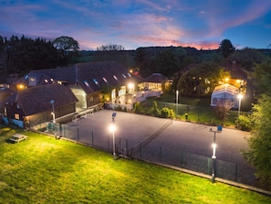 Property grounds - 9 Bed in Alkham (oc-m34784) (Swingfield)