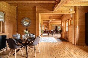 Dining - 6 Bed in Alkham (oc-p34791) (Swingfield)