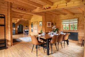 Dining - 6 Bed in Alkham (oc-p34791) (Swingfield)
