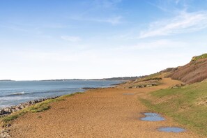 Beach - 2 Bed in Barton On Sea (oc-c34500) (Barton on Sea)