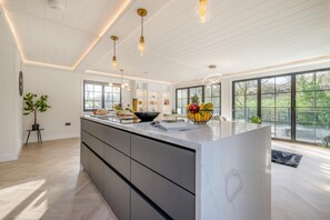 Interior - 2 Bed in St. Minver (oc-g34708) (Saint Minver)