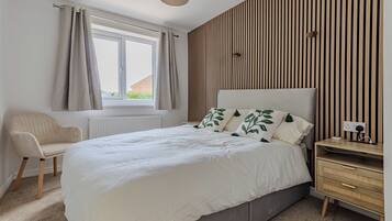 3 bedrooms, iron/ironing board, free WiFi, bed sheets