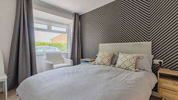 3 bedrooms, iron/ironing board, free WiFi, bed sheets