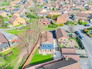 Exterior - Tranquil Bungalow Retreat in Loughborough (Loughborough)