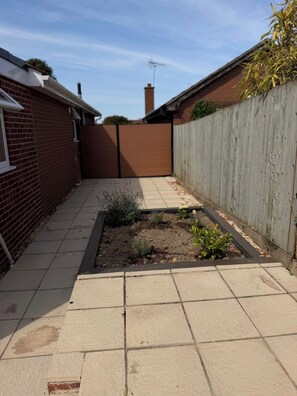 Property grounds - Boutique Bungalow Retreat Near Charnwood (Loughborough)
