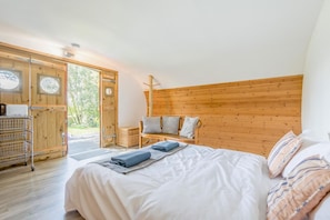 Bügeleisen/Bügelbrett, Reisekinderbett, Bettwäsche