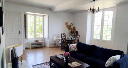 Adorable 1-bedroom castle in nice Savennières for a unique stay