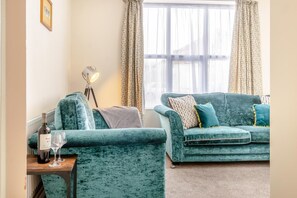 TV - 1 Bed in Felixstowe (oc-r34986) (Felixstowe)