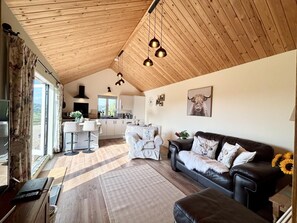 TV - 1 Bed in Idridgehay (oc-s35005) (Idridgehay)