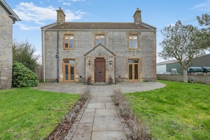Exterior - 4 Bed in West Pennard (oc-f34973) (Coxbridge)