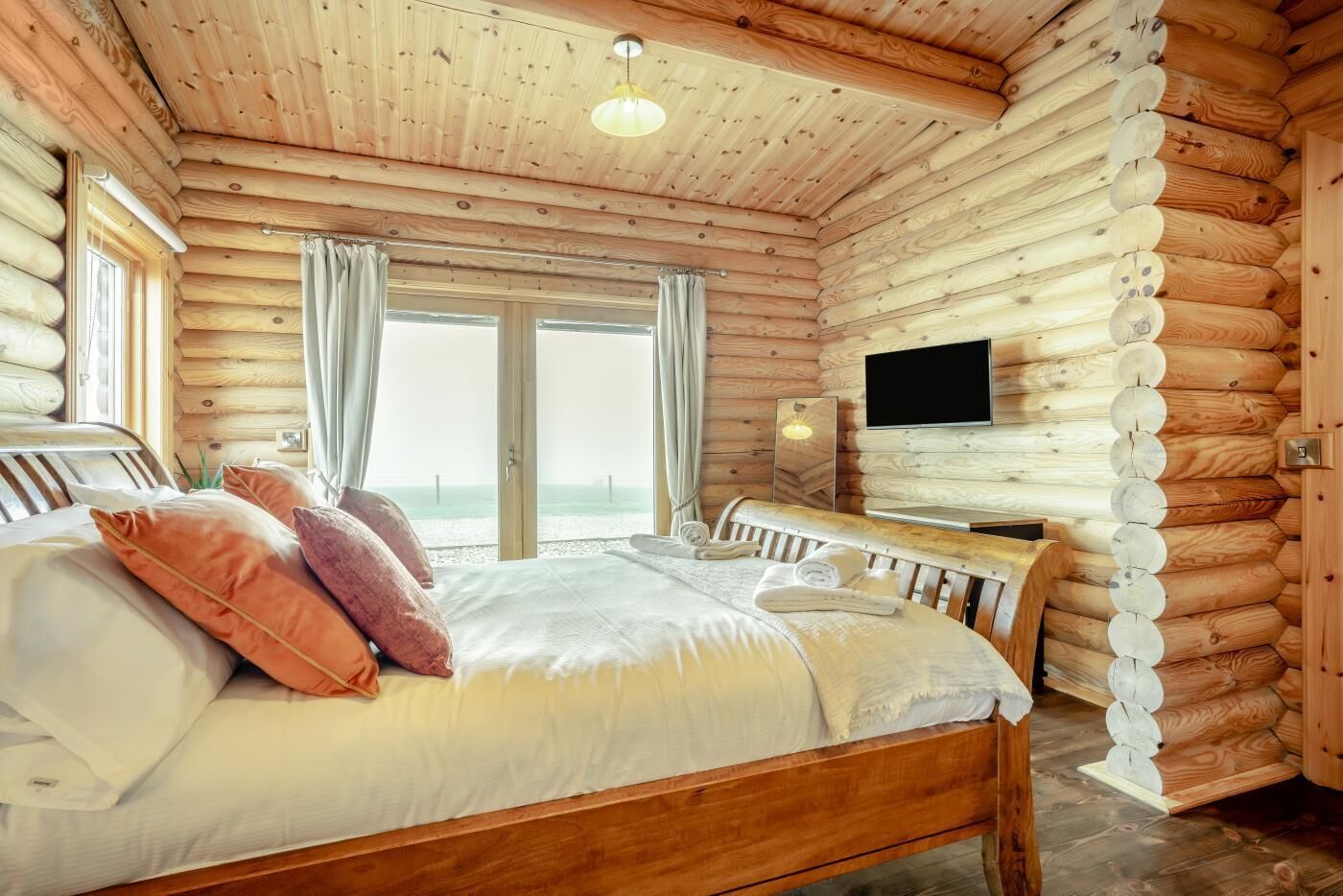 3 chambres, fer et planche à repasser, Wi-Fi gratuit, draps fournis