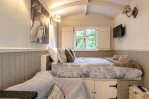 Bed sheets - 1 Bed in Thetford (oc-h33634) (Thompson)