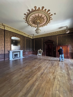 Room - Plas Glynllifon Mansion (Caernarfon)