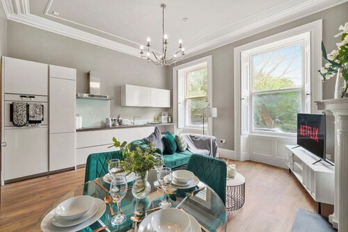 30% off! The Bridgeton in Wakefield Apartment
