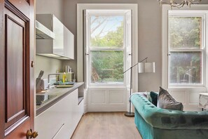 Interior - 30% off! The Bridgeton in Wakefield Apartment (Wakefield)