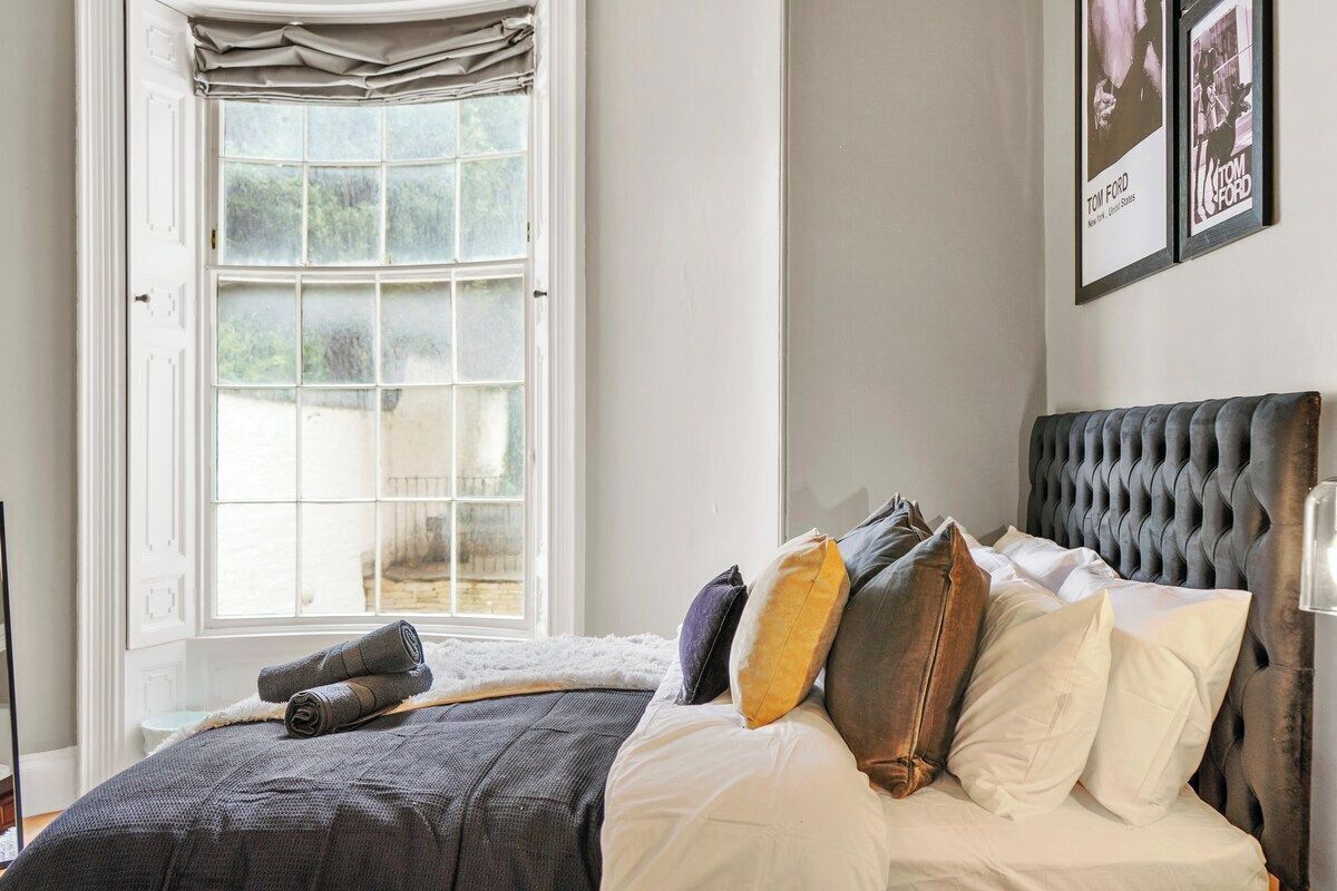 1 bedroom, iron/ironing board, Internet, bed sheets