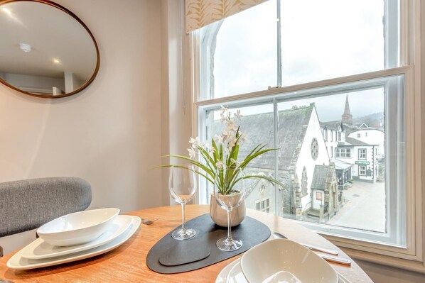 Dining - 1 Bed in Keswick (oc-g35025) (Keswick)