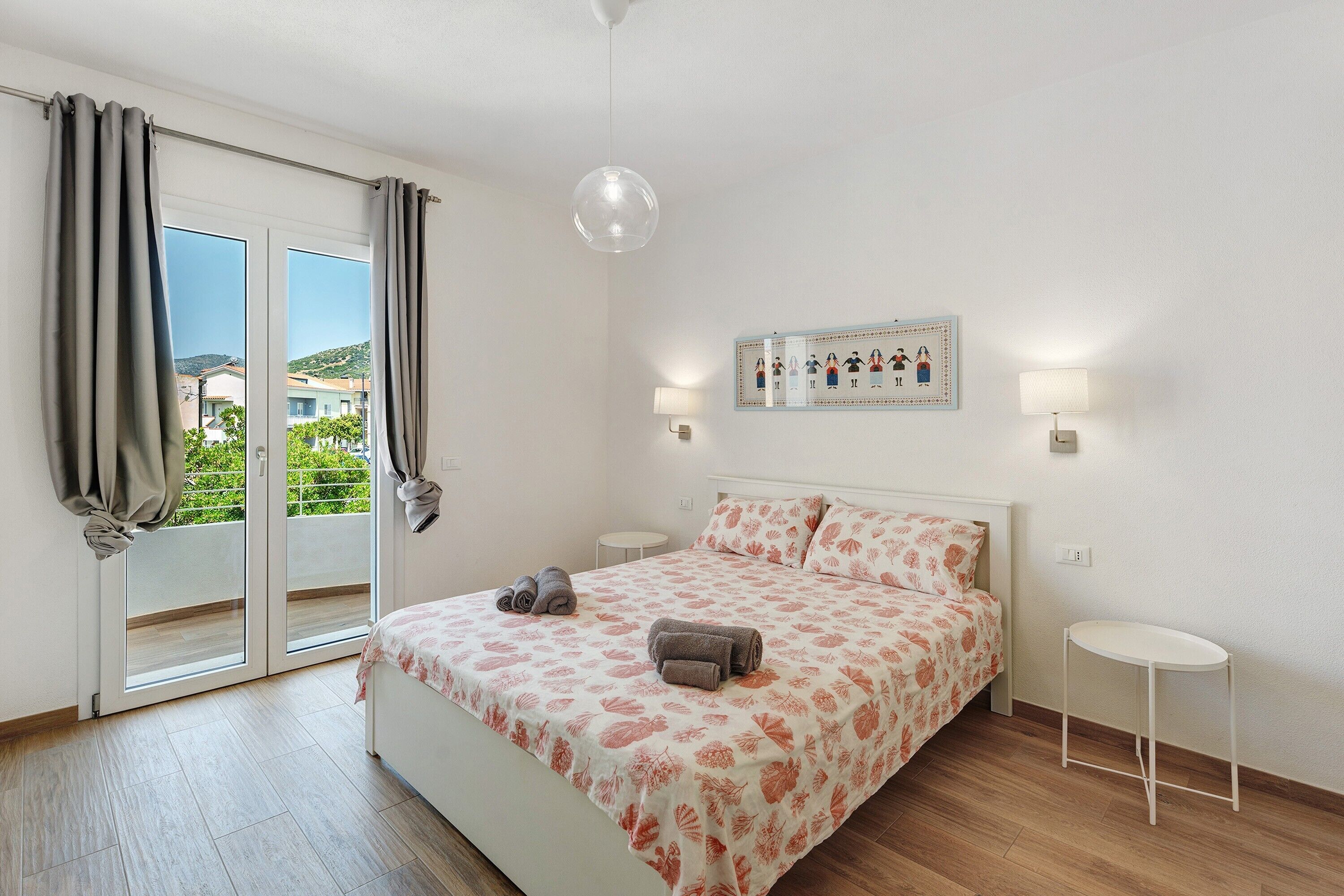 2 slaapkamers, een strijkplank/strijkijzer, wifi, beddengoed