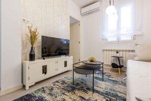 Smart TV - Central Haven near Museums (Madrid)