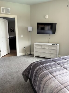 Iron/ironing board, free WiFi, bed sheets, wheelchair access - Apartment In Atlanta (Atlanta)