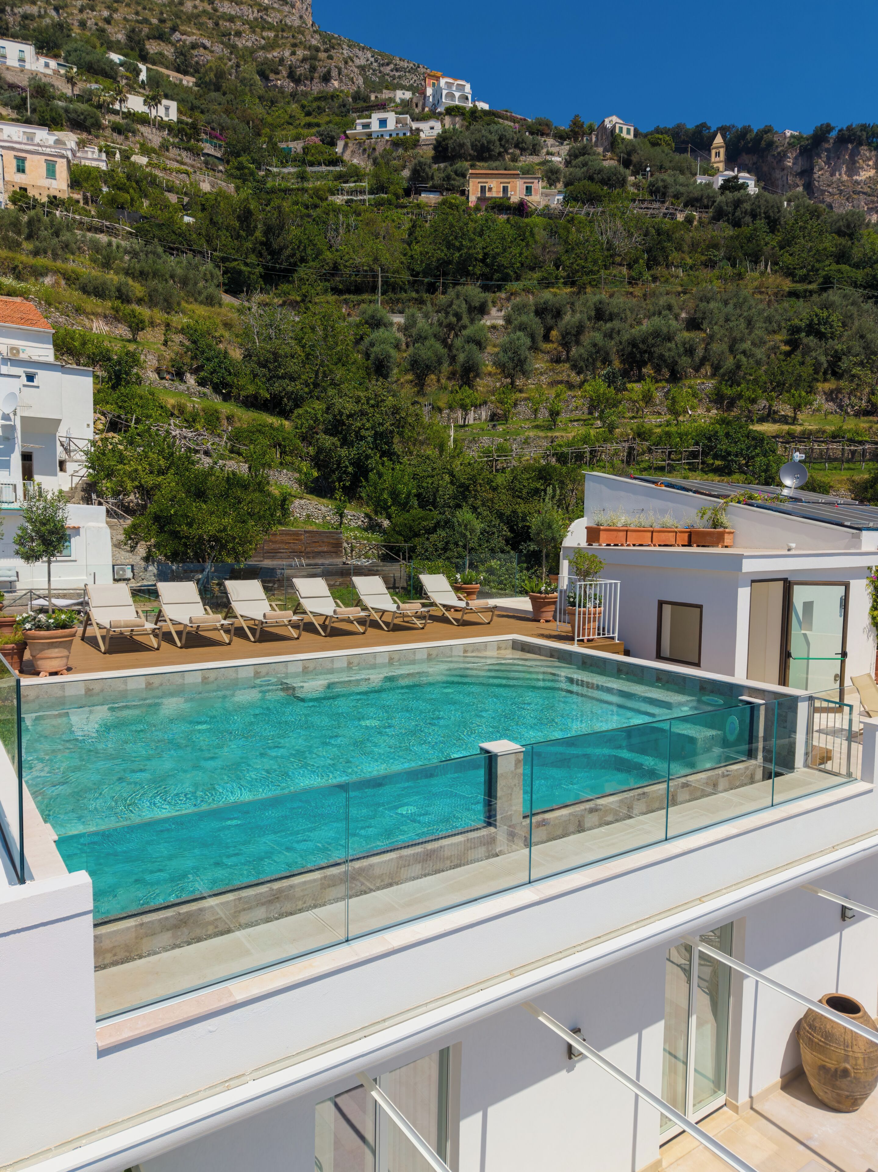 Piscina externa sazonal