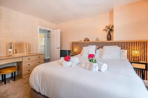 Iron/ironing board, travel cot, free WiFi, bed sheets - 3 Bed in Skegness (oc-b33460) (Orby)
