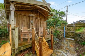 Terrace/patio - 2 Bed in Widemouth Bay (oc-s34972) (Widemouth Bay)