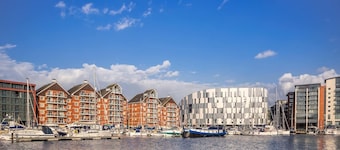 Period Townhouse | Ipswich Waterfront & Centre