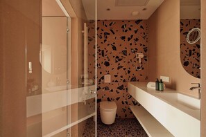 Shower, hair dryer, towels, shampoo - Persante Sunrise Collection 4 | Riverview | AC (Kołobrzeg)