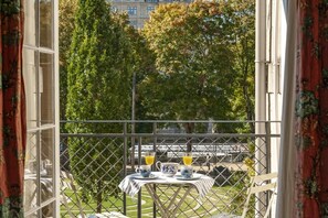 Dining - 1 Bed in Bath (oc-bhr33) (Bath)