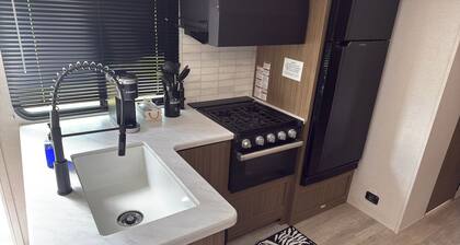 Cozy 2-bedroom camper in fantastic Auburn with AC & heat.Near Auburn University