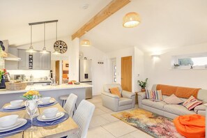 Interior - 2 Bed in Lanteglos (oc-l35091) (Lanteglos Highway)