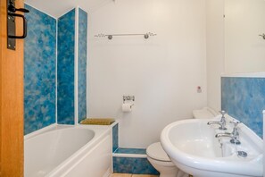 Hair dryer, towels - 2 Bed in Risca (oc-h35978) (Risca)