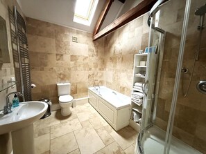 Towels - 2 Bed in Alne (oc-t35068) (Aldwark)