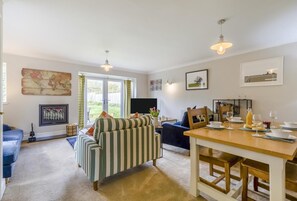 Dining - 3 Bed in Burnham Market (oc-b35222) (Burnham Market)