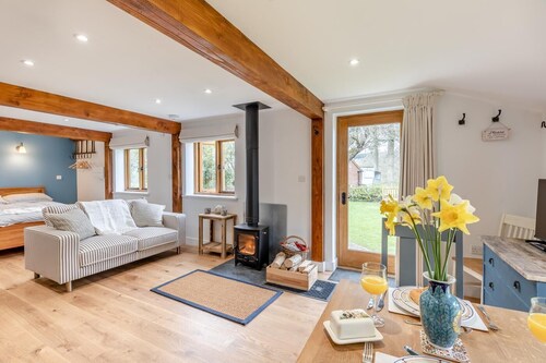 1 Bed in Wheat Common (oc-c36015)