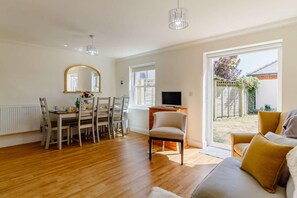 Living area - 3 Bed in Reydon (oc-a36049) (Reydon)