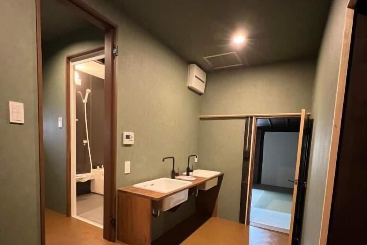 Bilik Mandi | Pengering rambut, tuala disediakan 