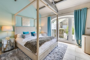 1 Schlafzimmer, Reisekinderbett, kostenloses WLAN, Bettwäsche