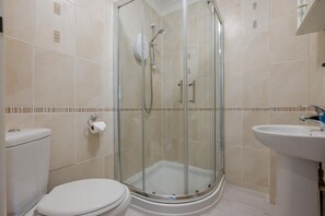 Towels - 2 Bed in Perranporth (oc-f34875) (Perranporth)