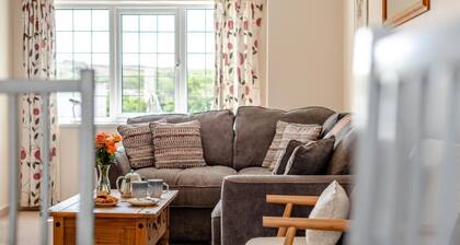 2 Bed in Perranporth (oc-f34875)