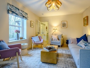 TV, fireplace - 4 Bed in Brecon (oc-91462) (Bwlch)