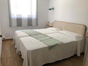 Bügeleisen/Bügelbrett, WLAN, Bettwäsche