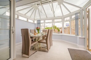 Dining - 5 Bed in Perranporth (oc-y34871) (Perranporth)