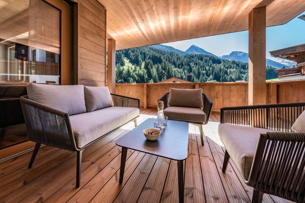Deluxe Apartment, Mountain View | Terrace/patio